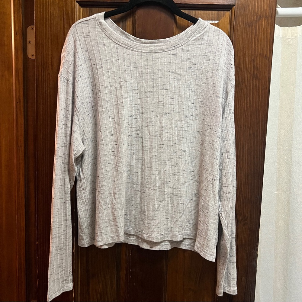 Women's Gray Ribbed Long Sleeve Top